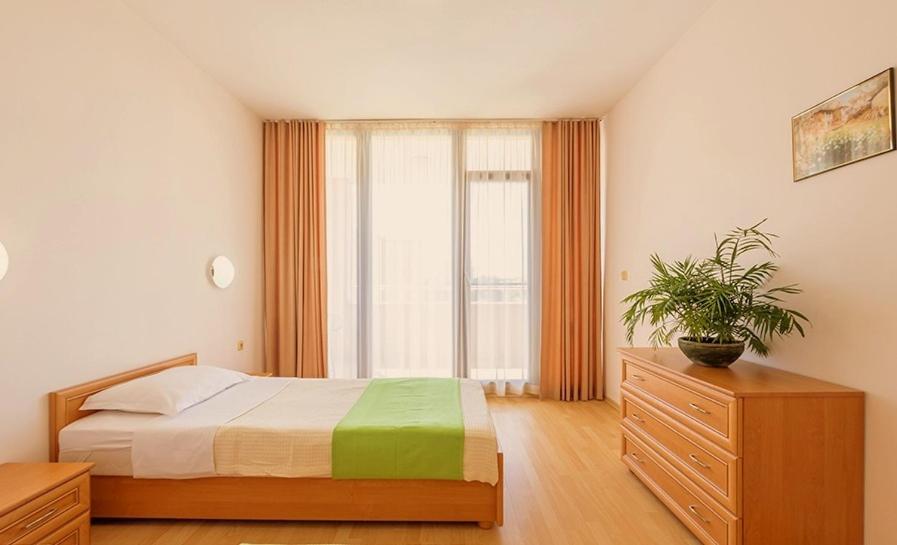 Apartment Konstantin in Trakia Plaza Pantai Sunny Bagian luar foto