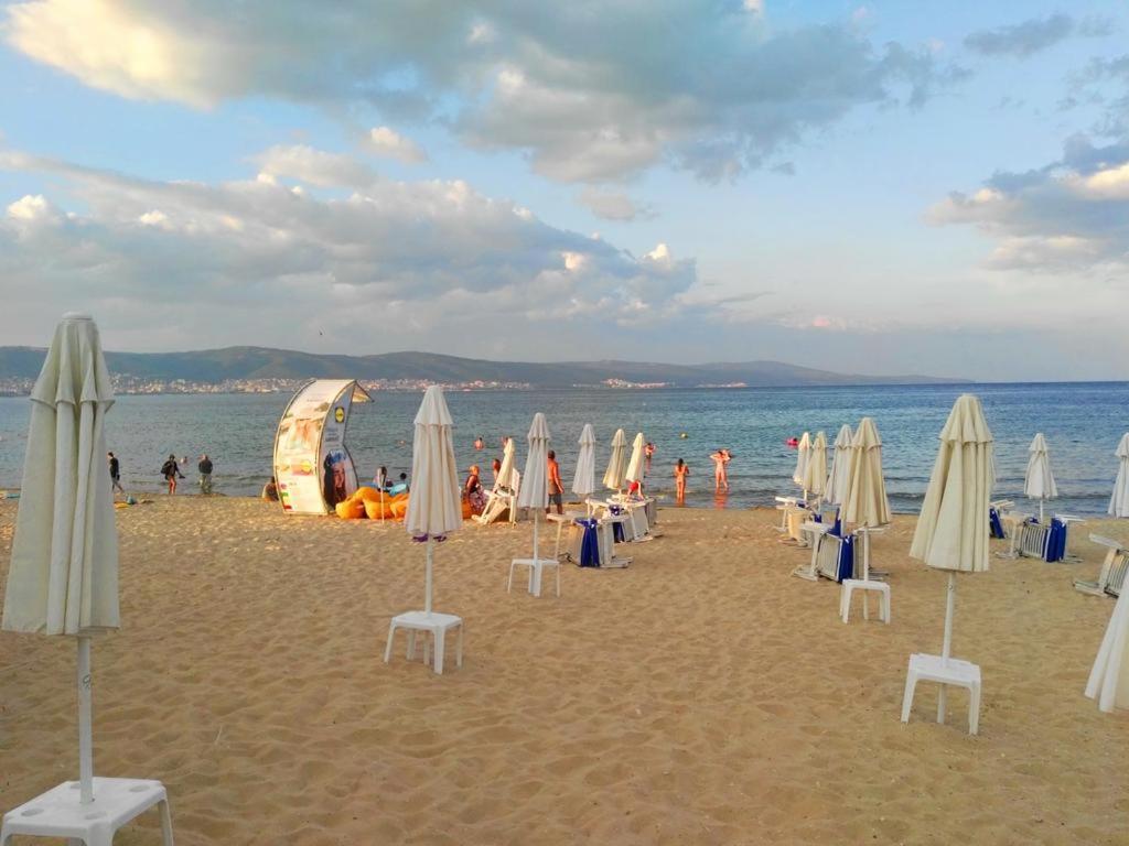 Apartment Konstantin in Trakia Plaza Pantai Sunny Bagian luar foto